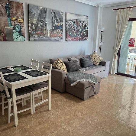 Lovely Apartment In Cabo Roig Near Beach أوريويلا المظهر الخارجي الصورة