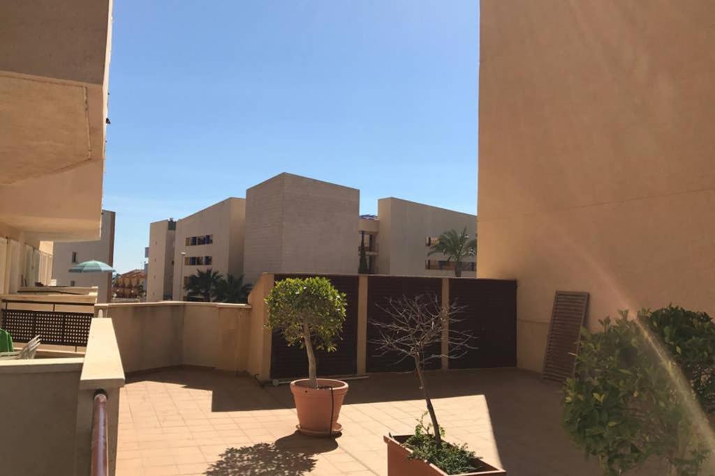 Lovely Apartment In Cabo Roig Near Beach أوريويلا المظهر الخارجي الصورة